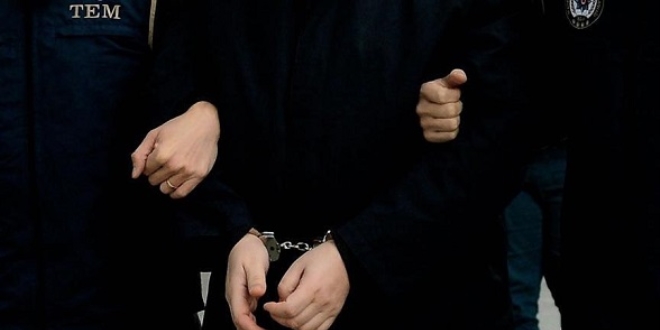 İki yıldır aranan eski binbaşı hücre evinde yakalandı