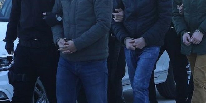 Sahte banka sitelerini kuran 7 kişi yakalandı