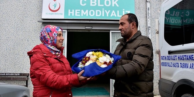 Diyalizde başlayan aşk diyalizde devam ediyor