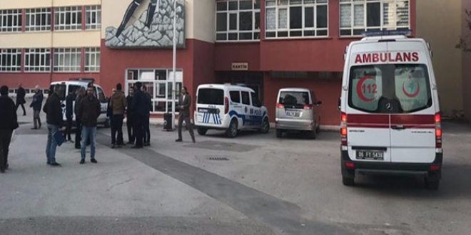 Okulda civa zehirlenmesi: 24 öğrenci hastanelik oldu