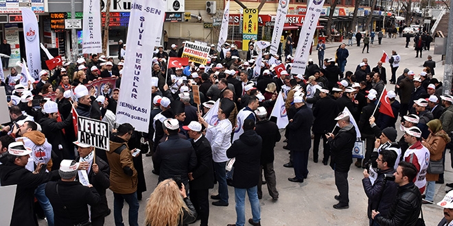 Sivil memurlardan 'özlük hakları iyileştirilsin' talebi
