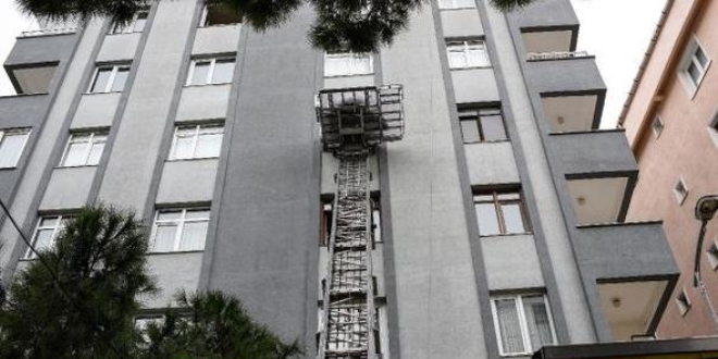 Kartal'daki riskli binalardan taşınmalar sürüyor