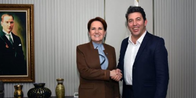 İYİ Parti'nin Kadıköy adayı oyuncu Emre Kınay oldu