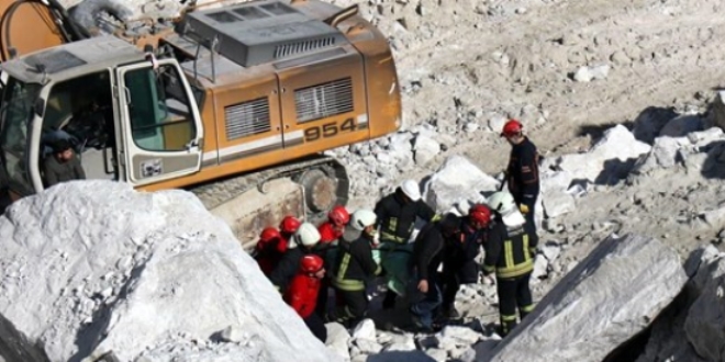 Milas'ta enkaz altında kalan 2 işçinin daha cenazelerine ulaşıldı
