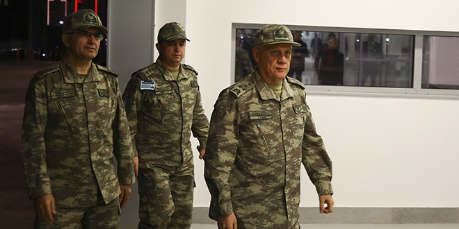 Kara Kuvvetleri Komutanı, yaralı askerleri ziyaret etti
