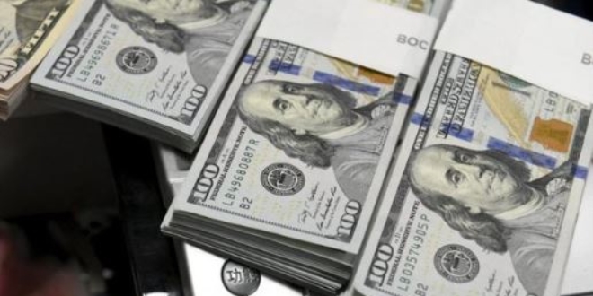 Dolar dalgalı seyrini sürdürüyor