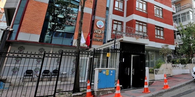 HDP'nin adaylarından 24'ü terör şüphelisi