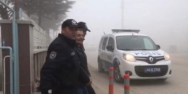 Polis, otobüse 'yolcu' olarak bindi, aranan şüpheliyi yakaladı