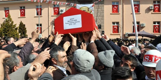 Şehit Mehmet Han son yolculuğuna uğurlandı