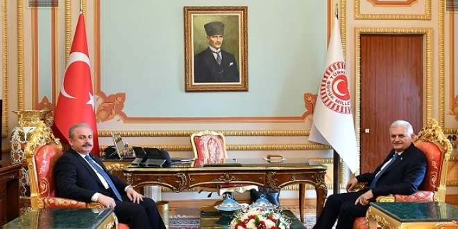 Binali Yıldırım'dan TBMM Başkanı Şentop'a ziyaret
