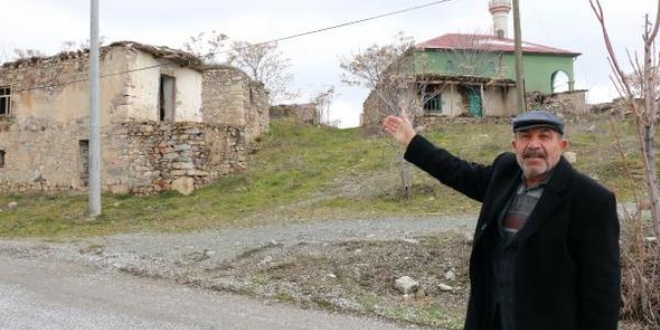 Seçim geldi, köyün nüfusu 5'ten 35'e çıktı