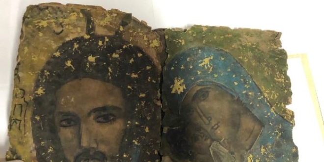 Diyarbakır'da 800 yıllık İbranice kitap ele geçirildi
