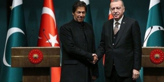 Erdoğan, Pakistan Başbakanı ile görüştü