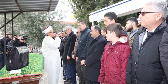 İmamdan cemaate ders niteliğinde sözler