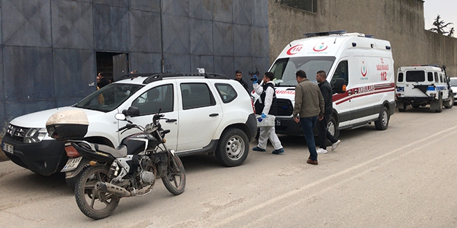 İş yerinin çatısından düşen bekçi yaşamını yitirdi