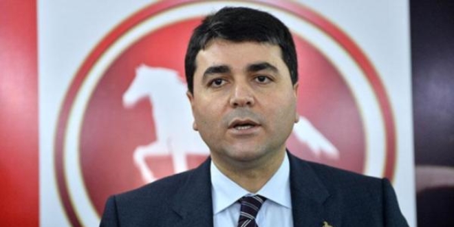 DP Genel Başkanı Uysal, yeniden başkan seçildi