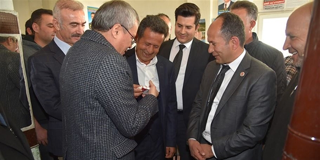 Vali Deniz sigara bırakma seferberliği başlattı