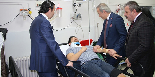 Öğretmenleri taşıyan otomobil kaza yaptı: 4 yaralı