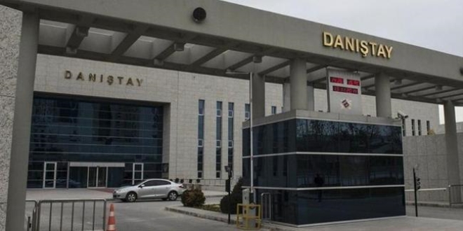 Danıştay, eğitim işlerinin vakfa devredilmesine onay vermedi