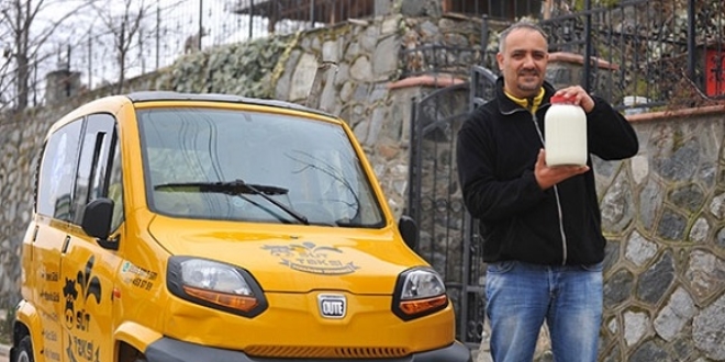 Yöneticiliği bırakıp 'süt taksi'yi kurdu, siparişlere yetişemiyor