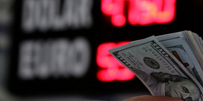 Vatandaşın elindeki dolar tarihi zirveye yaklaştı
