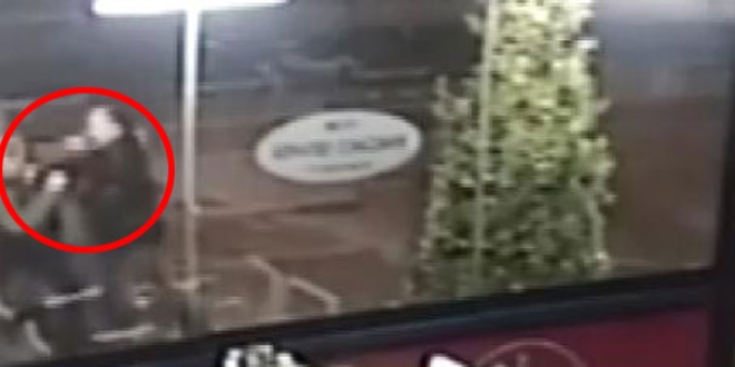 Okul müdürü ve yardımcısı yumruk yumruğa kavga etti