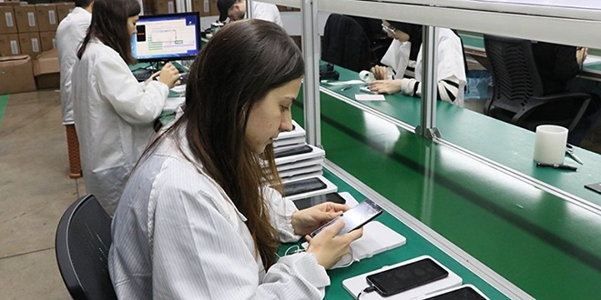 Reeder, ilk akıllı telefonu 'P13 Lite'ı piyasaya sundu