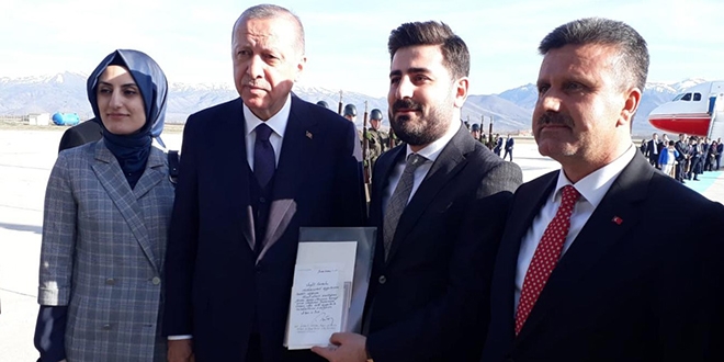 Erdoan, 20 yl nceki mektup arkadayla grt