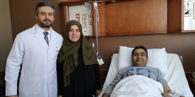 Eşinin hayatı için 43 kilo verdi