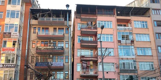 Kocaeli'de ar hasarl binalar korkutuyor