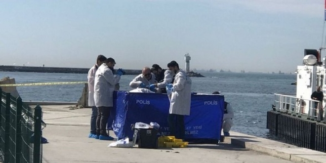 Kadıköy'de 1 saat içinde denizden 2 ceset çıktı