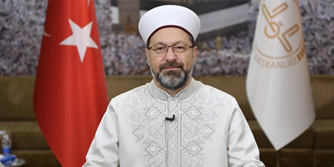 Ali Erbaş'tan 'ezana ve bayrağa saygı' vurgusu