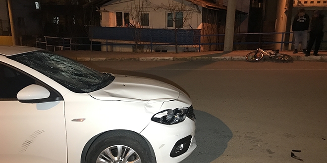 Otomobilin çarptığı 12 yaşındaki çocuk yaralandı