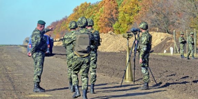Ukrayna'ya geçmeye çalışan 2 Türk gözaltına alındı