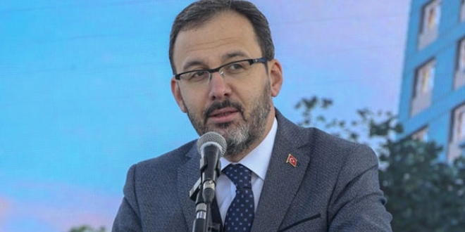Bakan Kasapoğlu, Mardinli gençlerle bir araya geldi