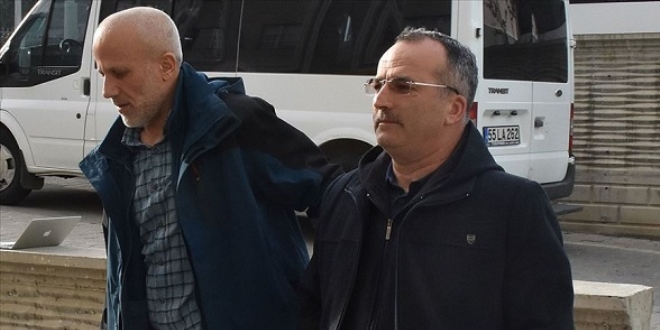 Eski garnizon komutanının emir astsubayı 'ankesörlü telefon'a takıldı