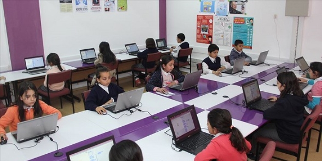 İnternet erişimi olmayan okul kalmayacak