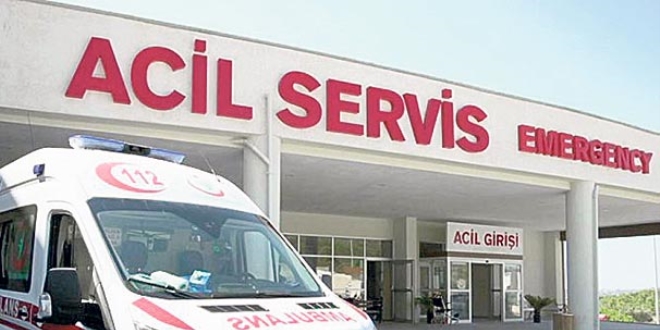 'Dur' ihtarına uymayan sürücü polise çarpıp kaçtı