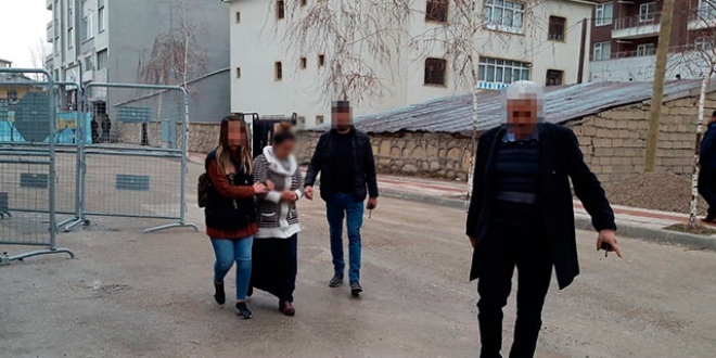 İnternette tanıştığı kadınla buluşmaya gidince gasp edildi