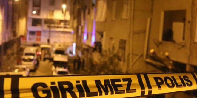 Esenyurt'ta 2 kişi otomobilde ölü bulundu