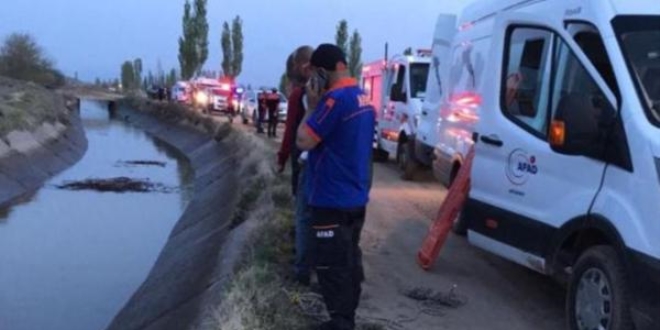 Kanala düşen çocuklarla ilgili kahreden detay