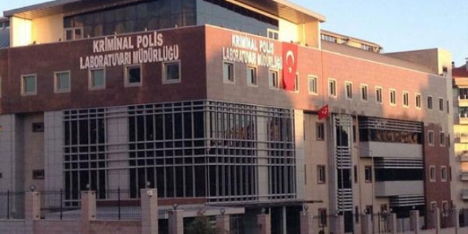 3 polise, antika silahları çalmaktan dava açıldı