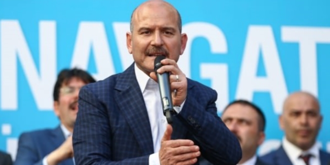 Süleyman Soylu: Elinizin tersiyle itin