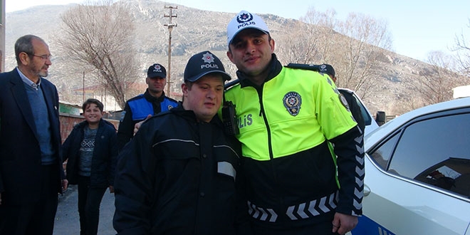 Down sendromlu Ebubekir'in hayali gerçek oldu