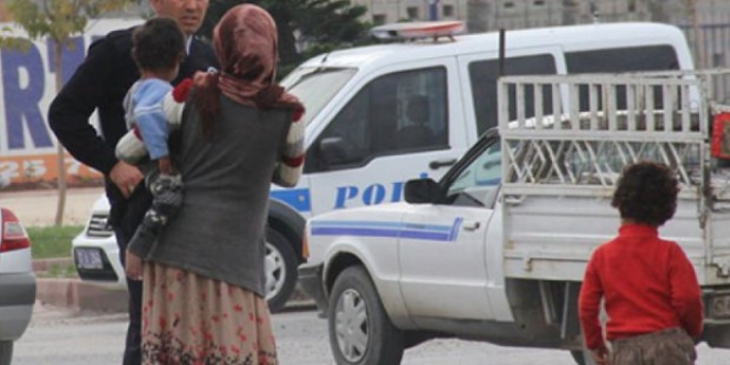 Araba camı silen 23 şahıs hakkında işlem yapıldı