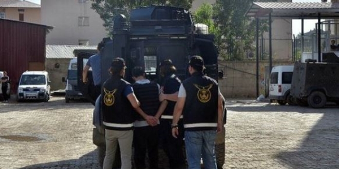 Kamu görevlilerine saldırı planı yapan terörist tutuklandı