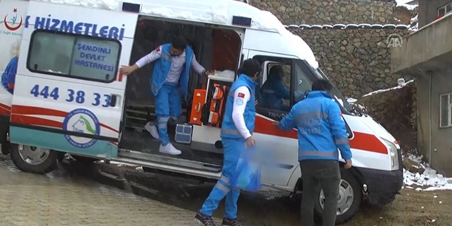 Sağlık personelleri evlere şifa götürüyor