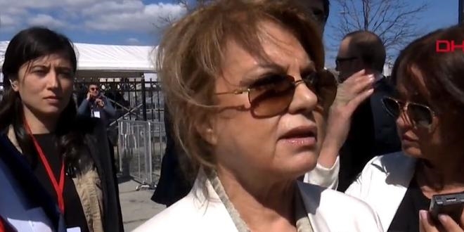 Eski Başbakan Çiller Yenikapı'da