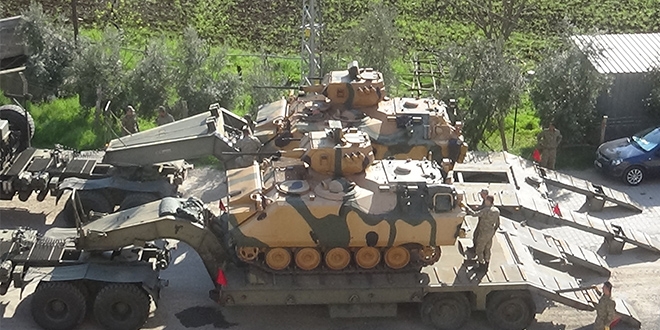 Hatay'dan sınır birliklerine sevkiyat sürüyor