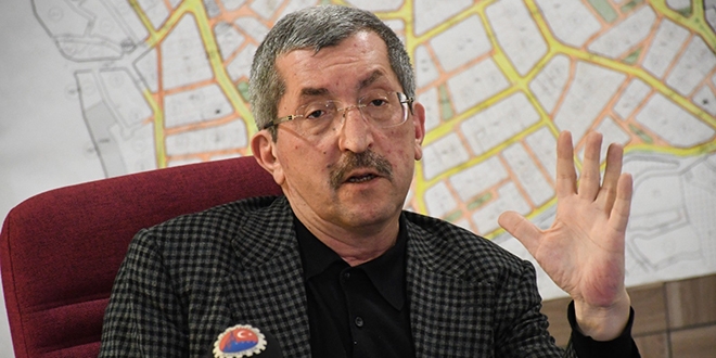 Karabük'te MHP'li adaydan, Ak Parti'li adaya eleştiri